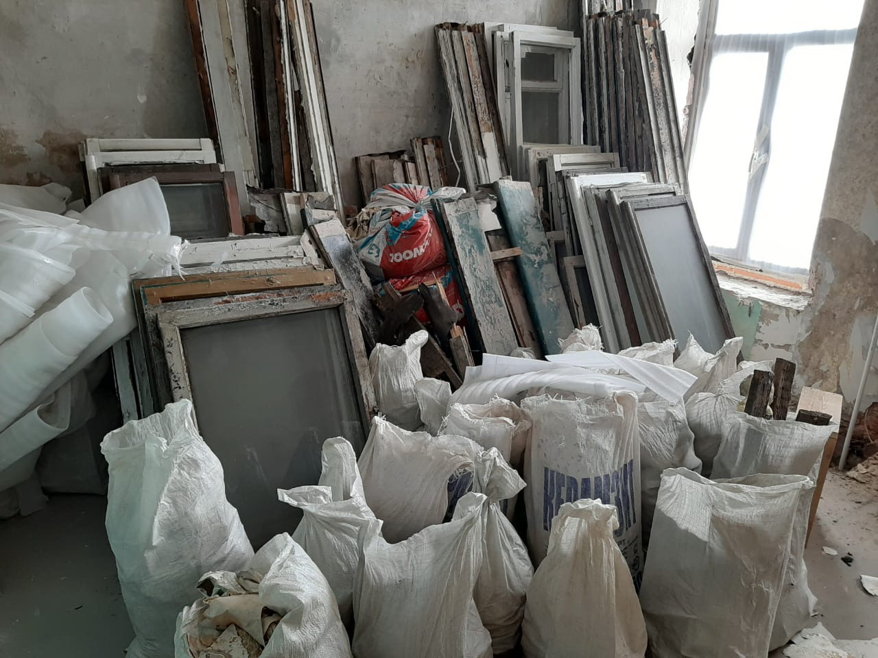 Вывоз мусора во Всеволожске Ленинградской области недорого